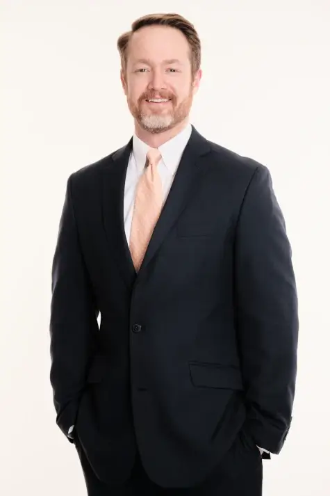 Dr. Hunter S. Stolldorf, MD, specialising in General Ophthalmology, Cataract Surgery, LASIK, Clear Lens | Refractive Lens Exchange at Horizon Eye Care, Charlotte, NC.